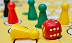 Nicht ärgern, nur wundern! Figuren Brettspiel