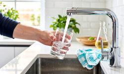 Trinkwasserversorgung kompakt Wasserhahn Küchenspüle